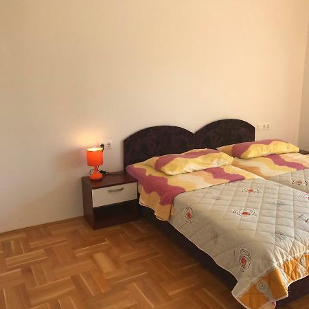 Apartments Filip Трогир Экстерьер фото