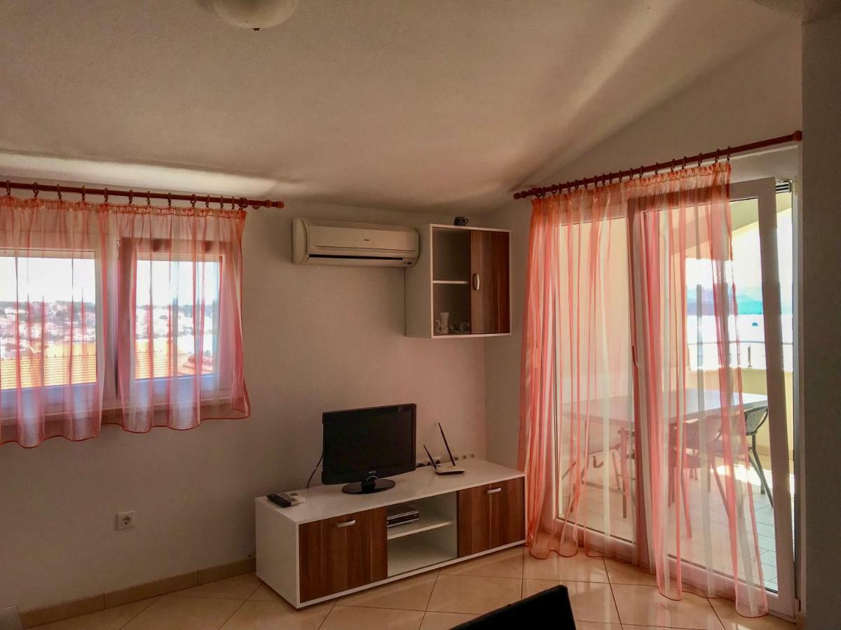 Apartments Filip Трогир Экстерьер фото