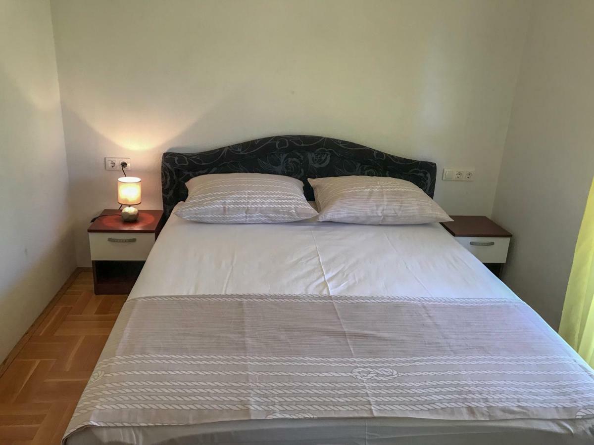 Apartments Filip Трогир Экстерьер фото